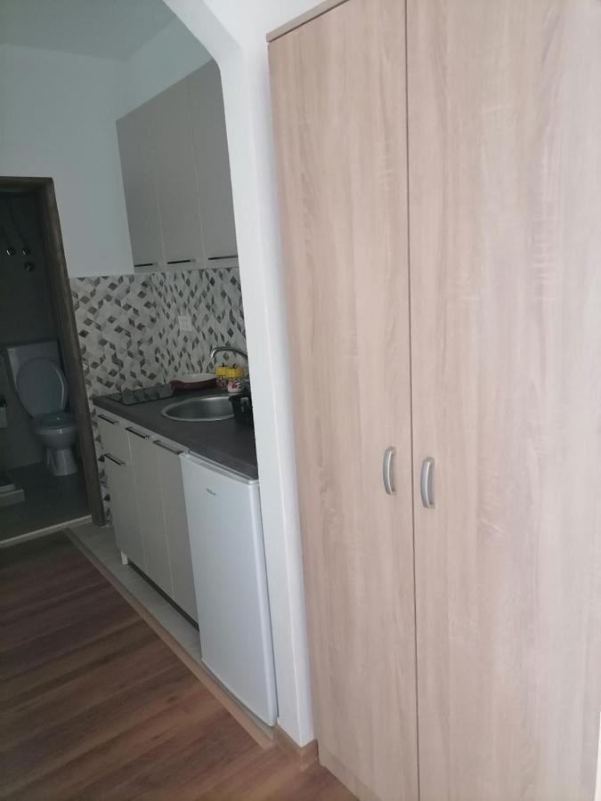 Apartmani 15 เซทินเจ ภายนอก รูปภาพ