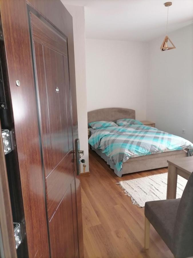 Apartmani 15 เซทินเจ ภายนอก รูปภาพ