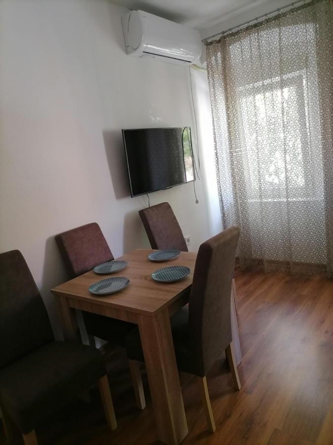 Apartmani 15 เซทินเจ ภายนอก รูปภาพ