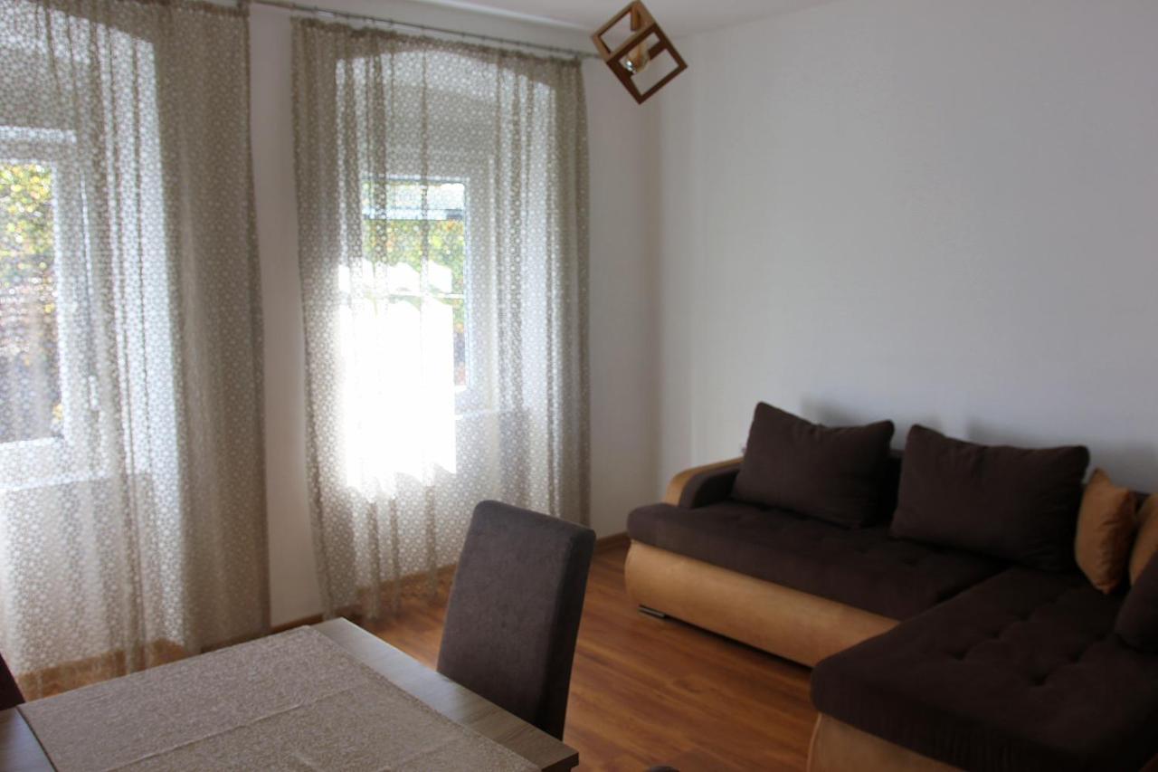 Apartmani 15 เซทินเจ ภายนอก รูปภาพ