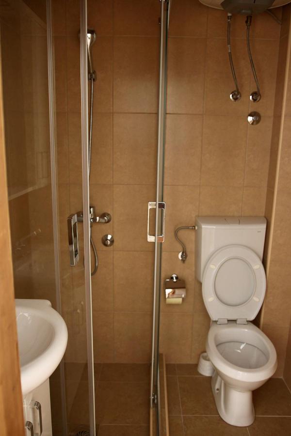 Apartmani 15 เซทินเจ ภายนอก รูปภาพ