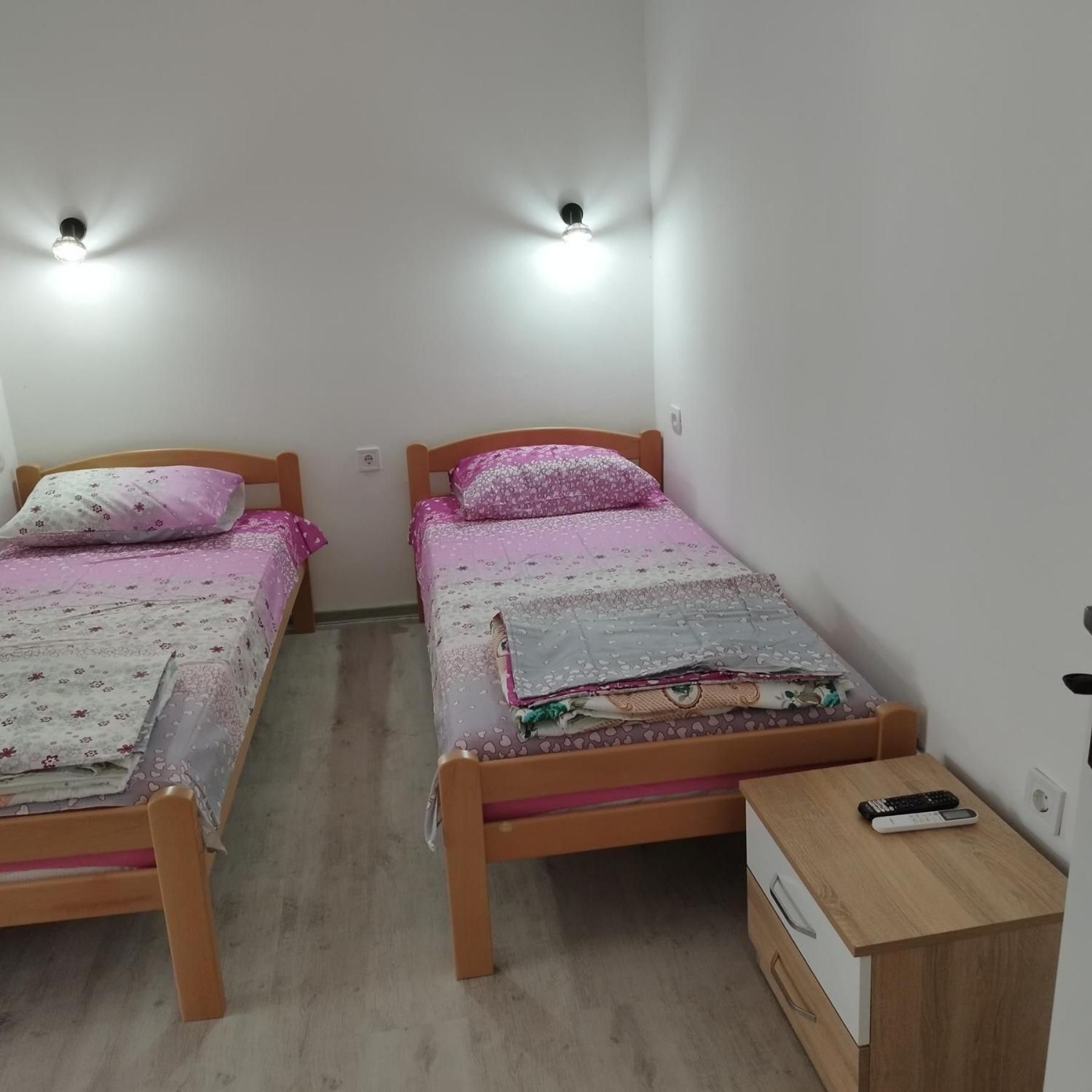 Apartmani 15 เซทินเจ ภายนอก รูปภาพ