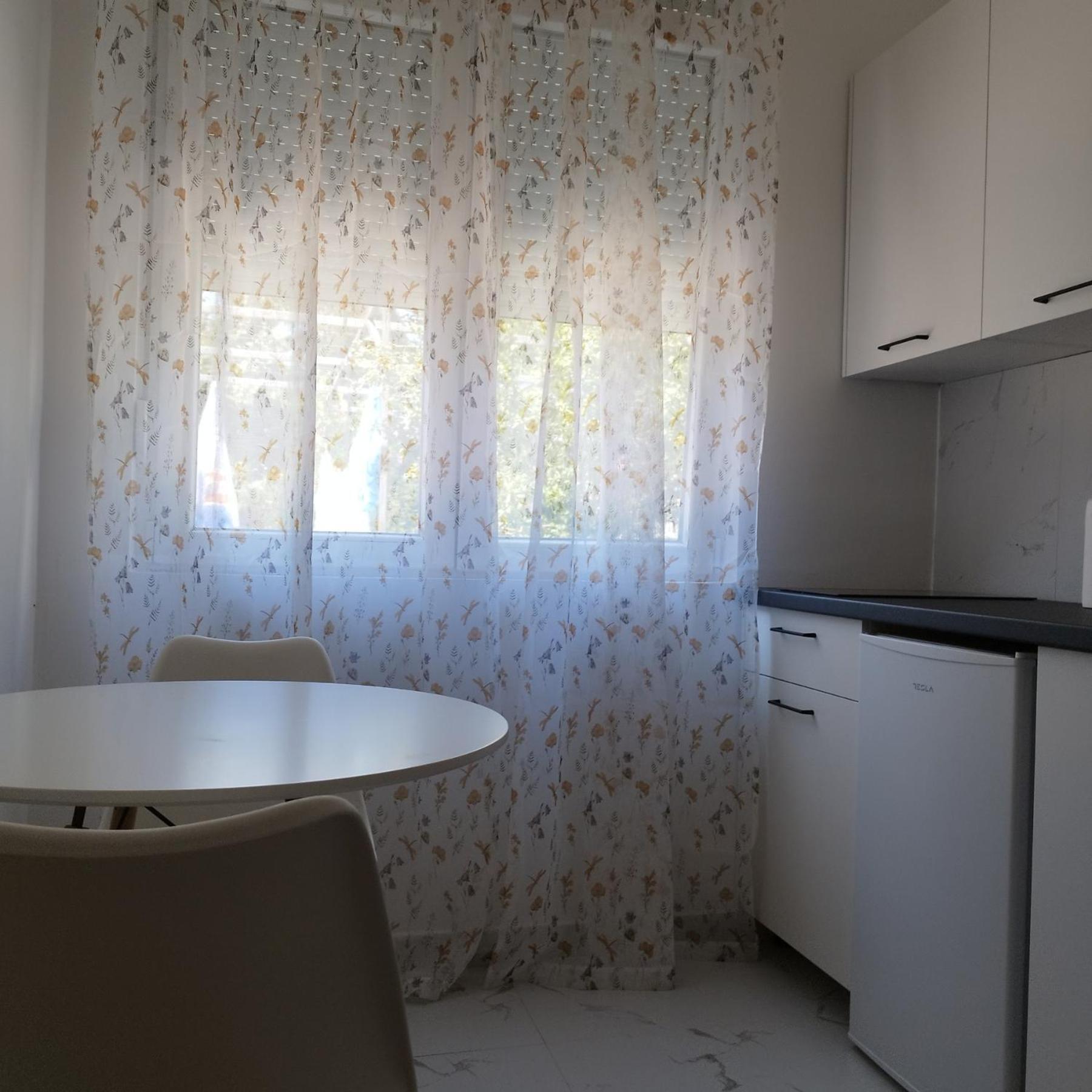 Apartmani 15 เซทินเจ ภายนอก รูปภาพ