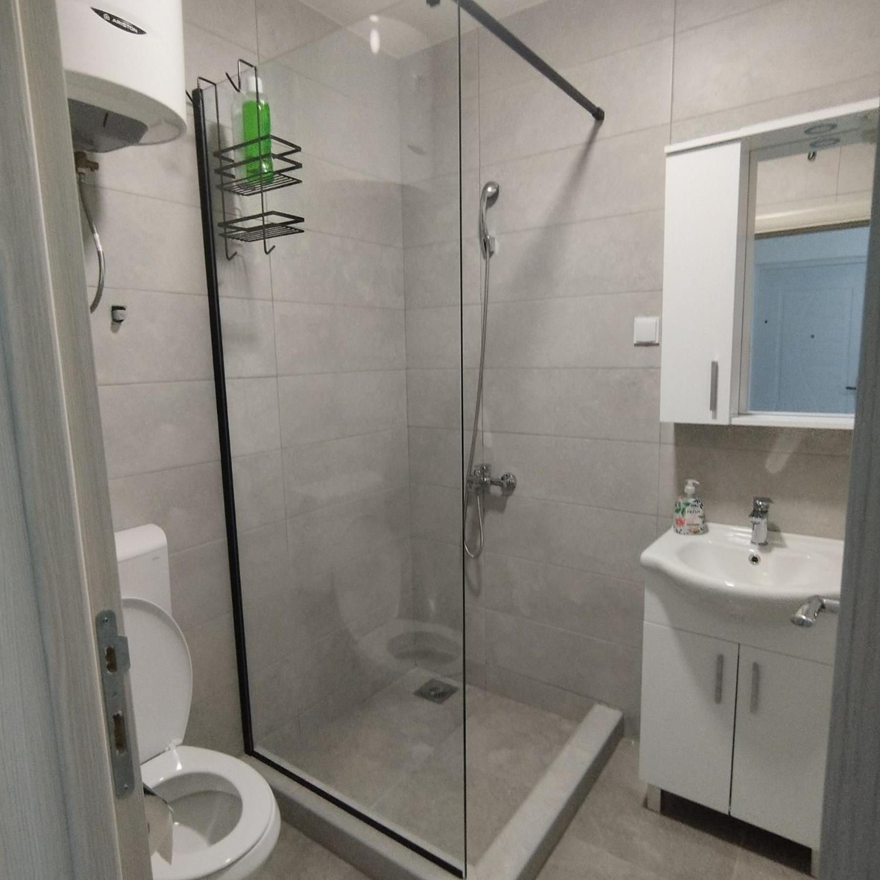 Apartmani 15 เซทินเจ ภายนอก รูปภาพ